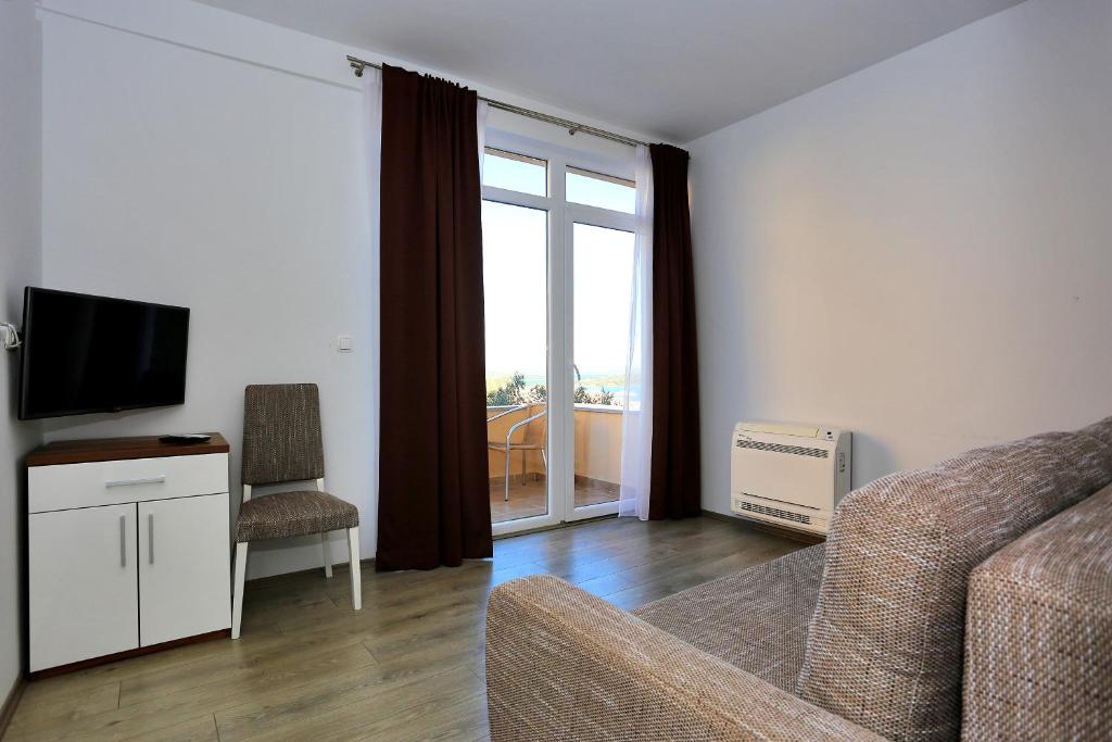 Hotel Murter - Doppelzimmer Mit Balkon Und Meerblick