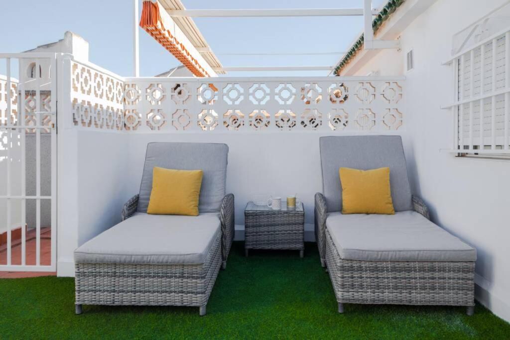 A seating area at Apartment with pool TORREVISTA ROCIO