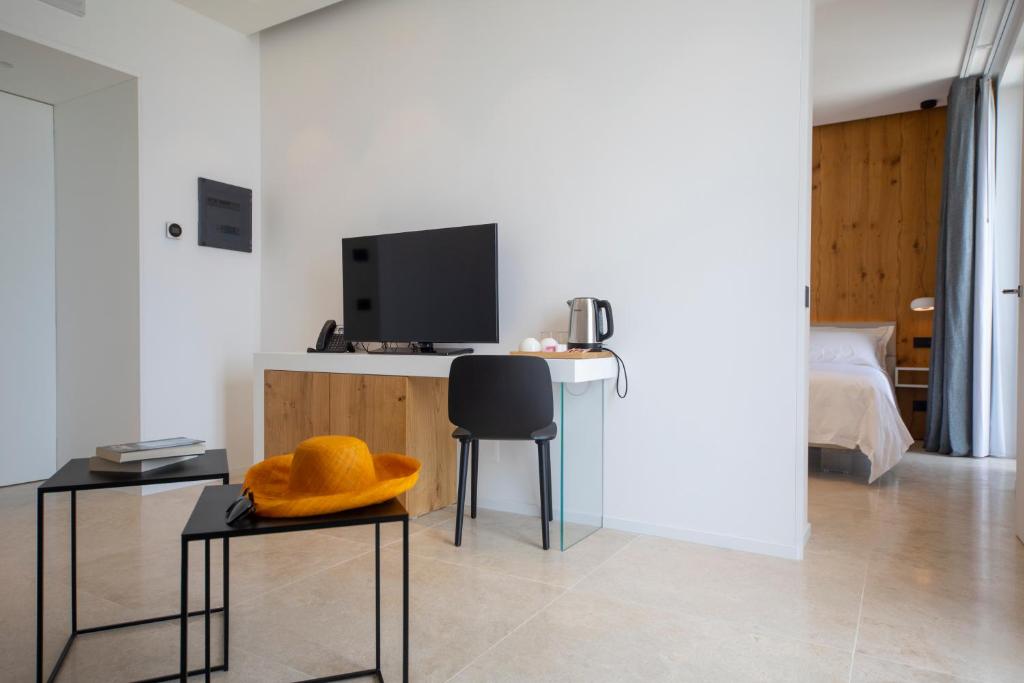 Abelia Sea Suites - 2