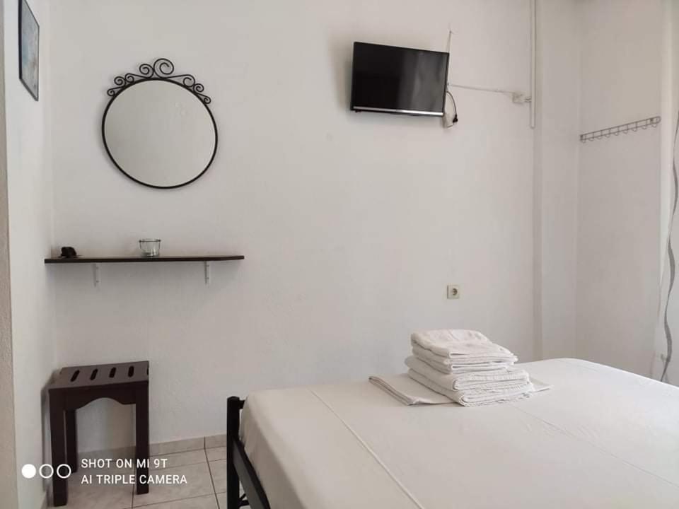 Postel nebo postele na pokoji v ubytování Sivota Rooms Athanasiou