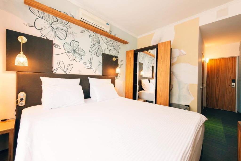Inn OZZ Astana - Стандартная Двойная Комната