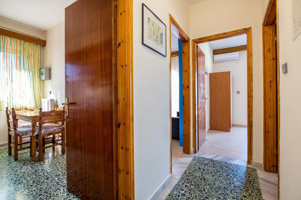 Zdjęcie z galerii obiektu "Thea" Apartment 1 w mieście Skala Marion