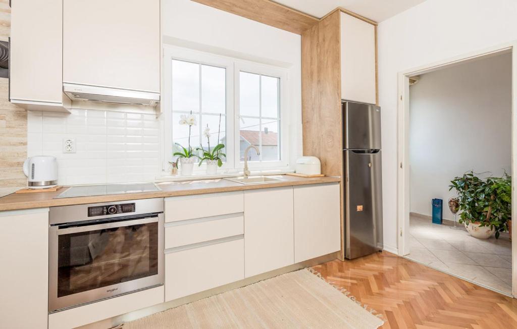 Kuchnia lub aneks kuchenny w obiekcie Sunset Apartment with Sea View