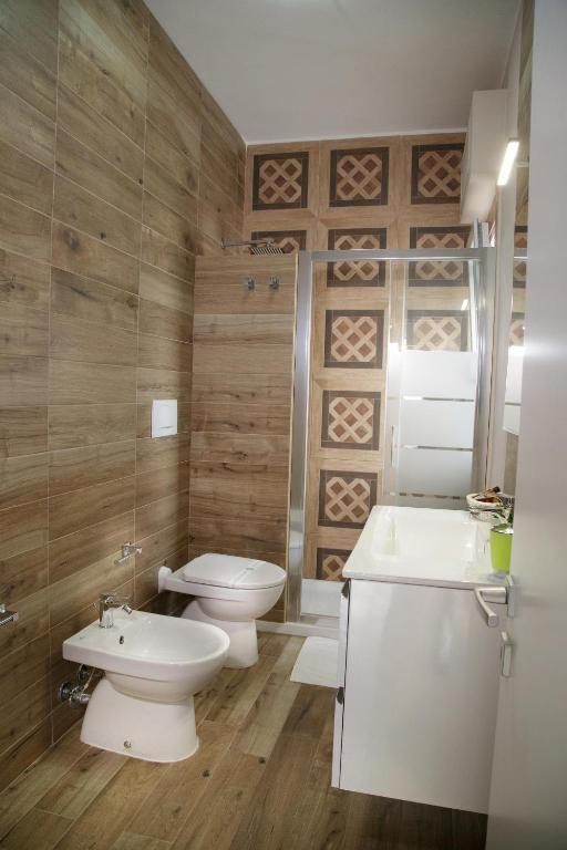 Koupelna v ubytování Home Syrakos B&B