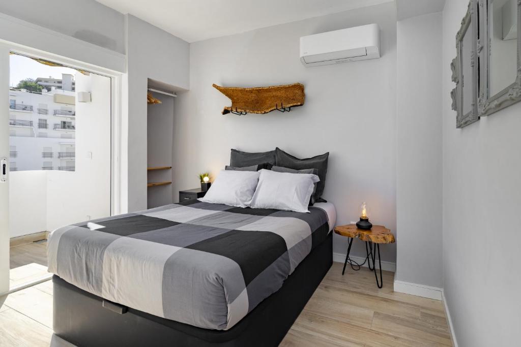 Cool Grey Albufeira - Housity