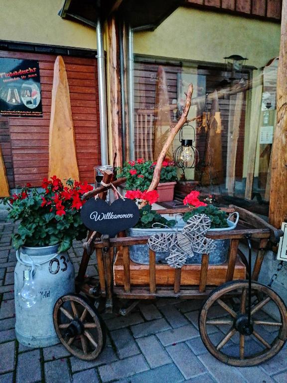 Fotografie z fotogalerie ubytování Landgasthof Plohnbachtal UG v destinaci Abhorn