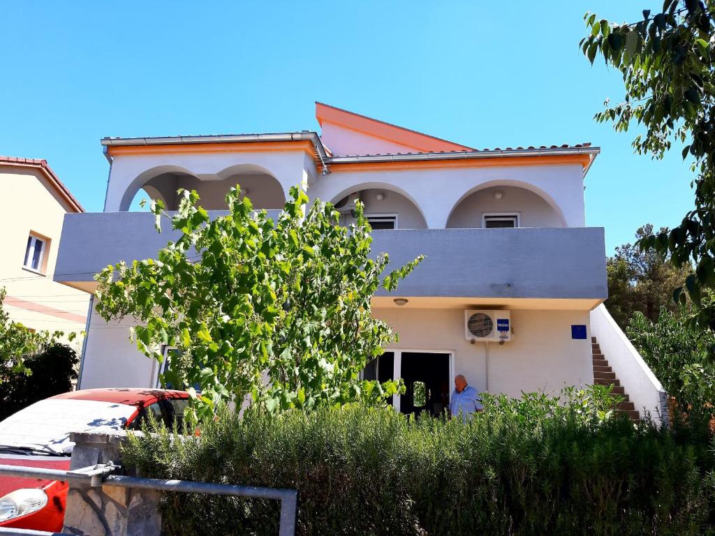 Budova, kde se apartmán nachází