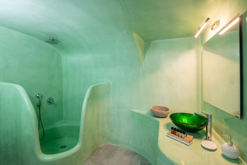 Sun Angelos Oia - Luxury Cave Suites - 10