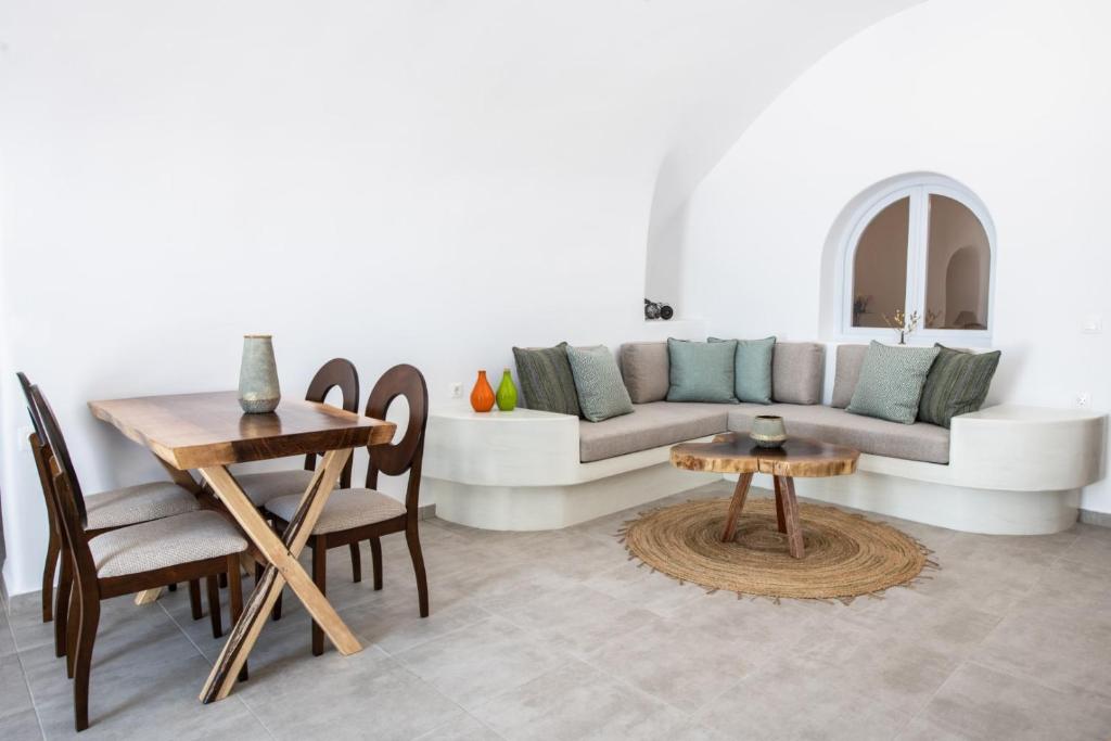 Sun Angelos Oia - Luxury Cave Suites - 16