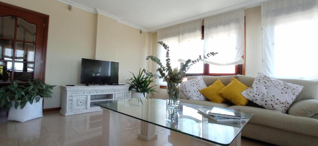 Kép Itxi y Jamin - Chalet con vistas a la Ria de Vigo szállásáról Moañában a galériában