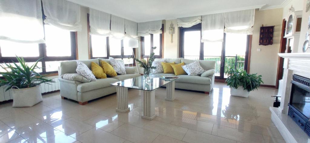 Kép Itxi y Jamin - Chalet con vistas a la Ria de Vigo szállásáról Moañában a galériában