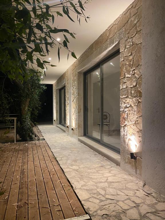 Fotografie z fotogalerie ubytování Marina Vista Luxury Studio suites Beach front v destinaci Korfu
