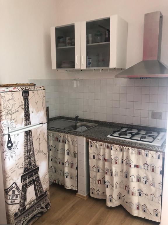 Kuchyňa alebo kuchynka v ubytovaní appartamenti Silvio