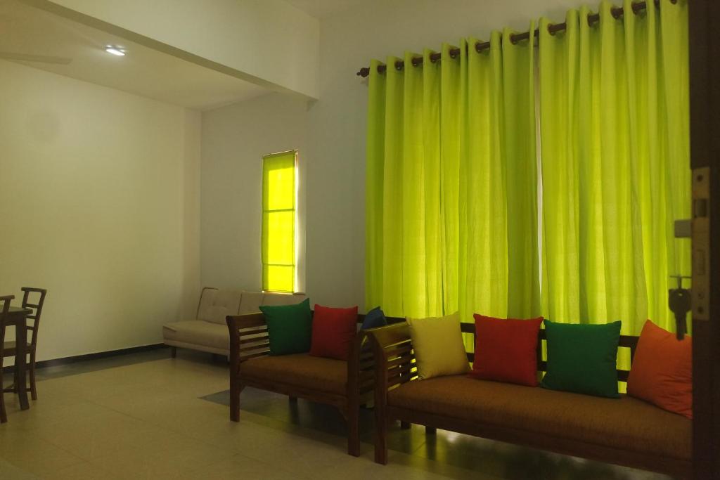 Blue Water hikkaduwa - Deluxe Villa