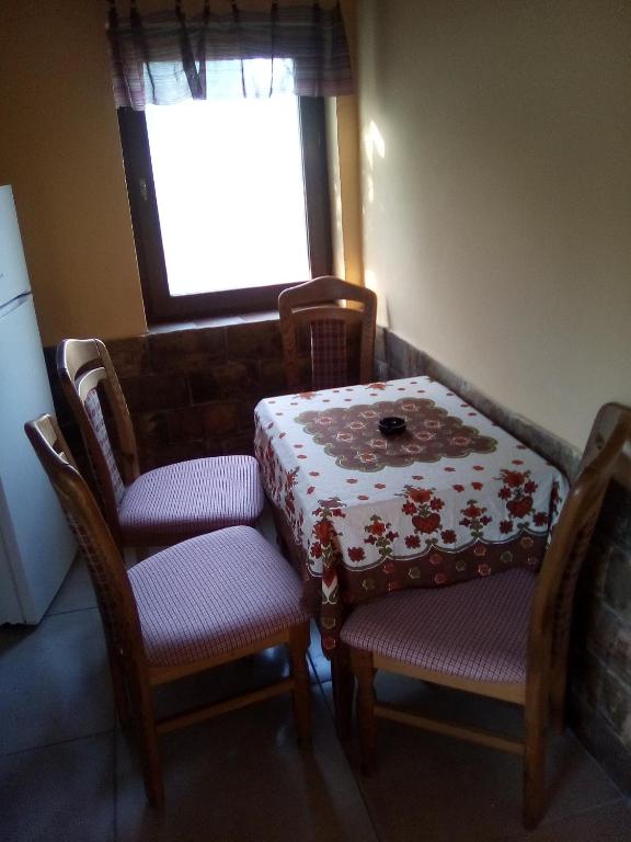 Postel nebo postele na pokoji v ubytování Rustic Haus Pivon
