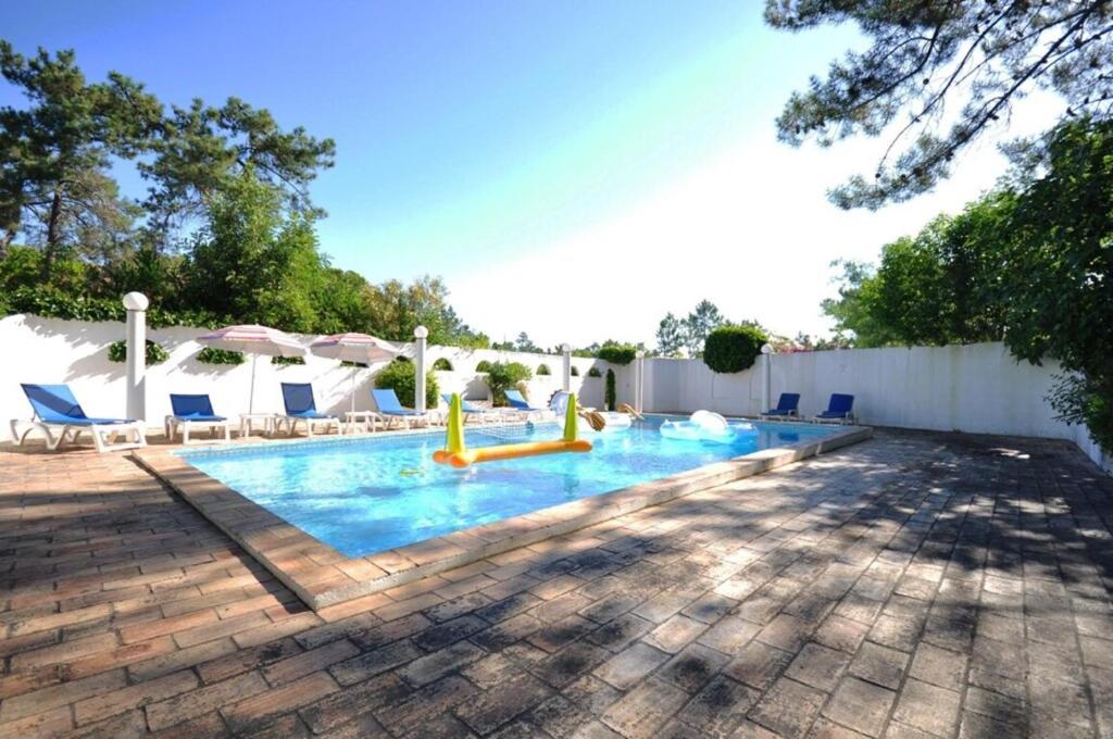 Fantastic vacation getaway, Private Tennis Court Golf Practice Facility - Villa