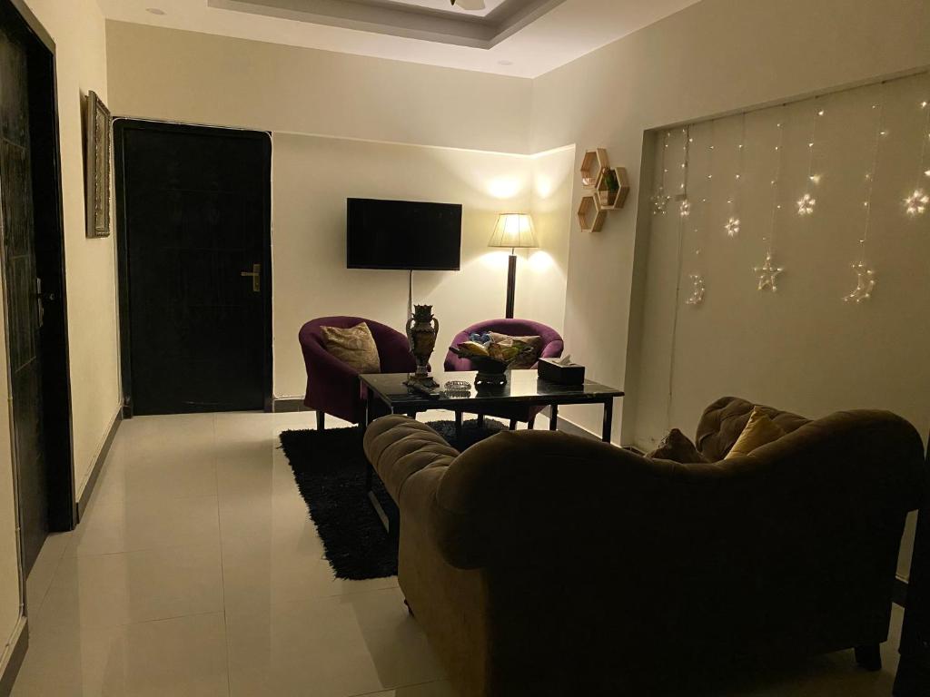 Empire Luxury Apartment Rentals, Islamabad – Updated 2022 Prices