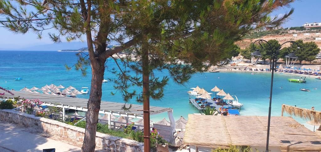 EMAR Beachfront Hotel Ksamil
