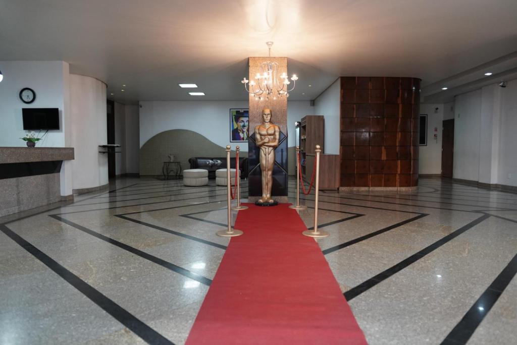  HOTEL OSCAR GOLD