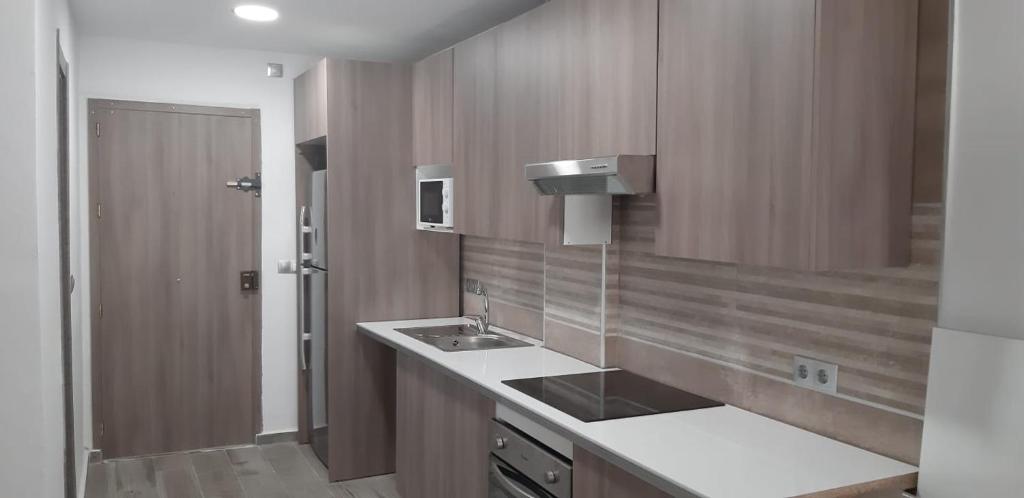 Kuchyňa alebo kuchynka v ubytovaní Estudio PREMIUM Vera Playa Naturista