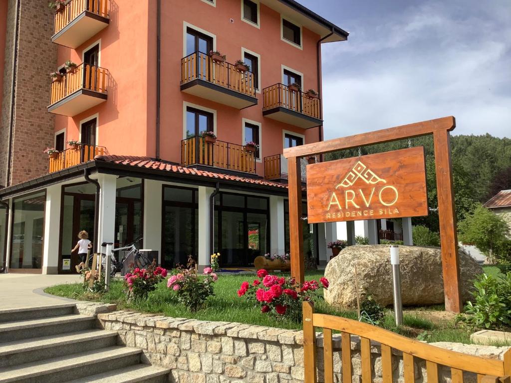 Budova, kde se aparthotel nachází