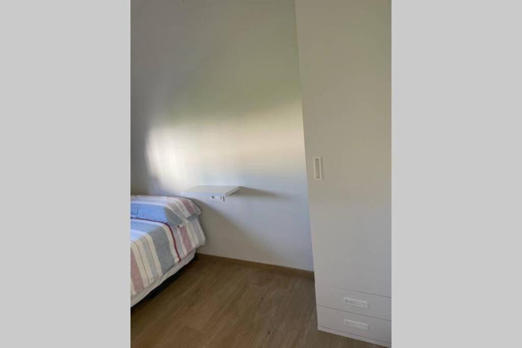 Postel nebo postele na pokoji v ubytování La Juli, Exclusivo chalet nuevo, de lujo