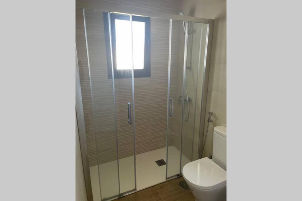 Koupelna v ubytování La Juli, Exclusivo chalet nuevo, de lujo
