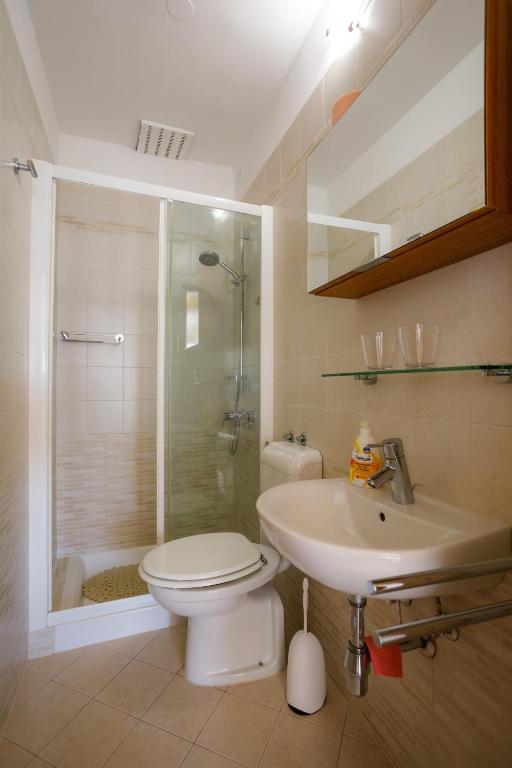 Kúpeľňa v ubytovaní Apartment Franolic