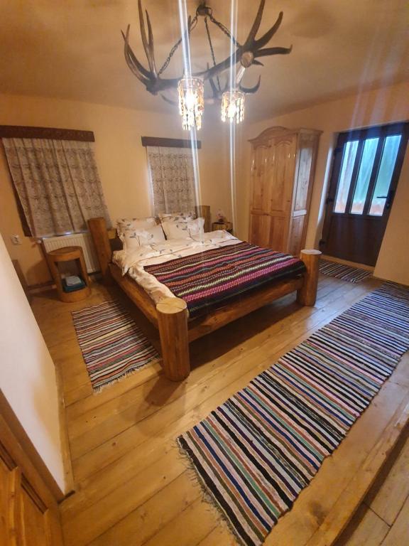 Postel nebo postele na pokoji v ubytování Casa tradițională Bilbor