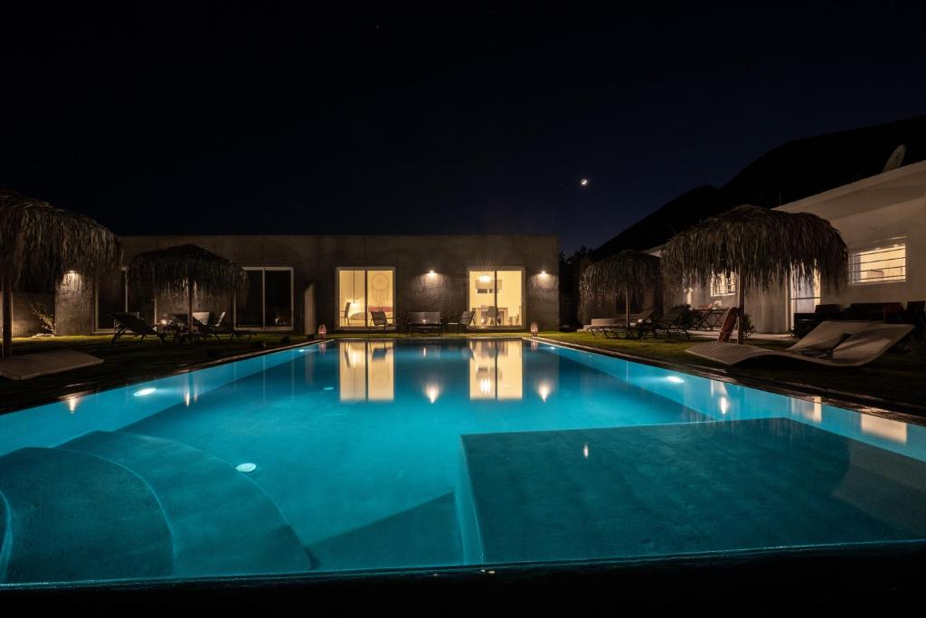 Piscina di Sagma Villas o nelle vicinanze