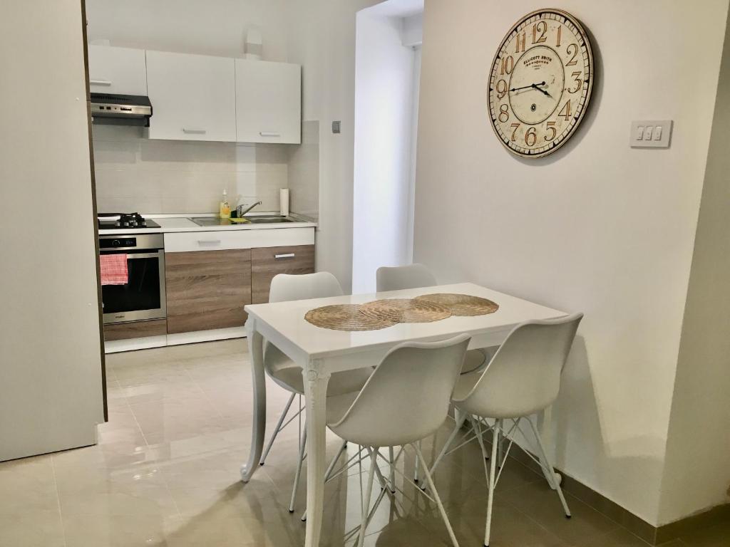 Kuchyň nebo kuchyňský kout v ubytování Apartments Eni & Dani