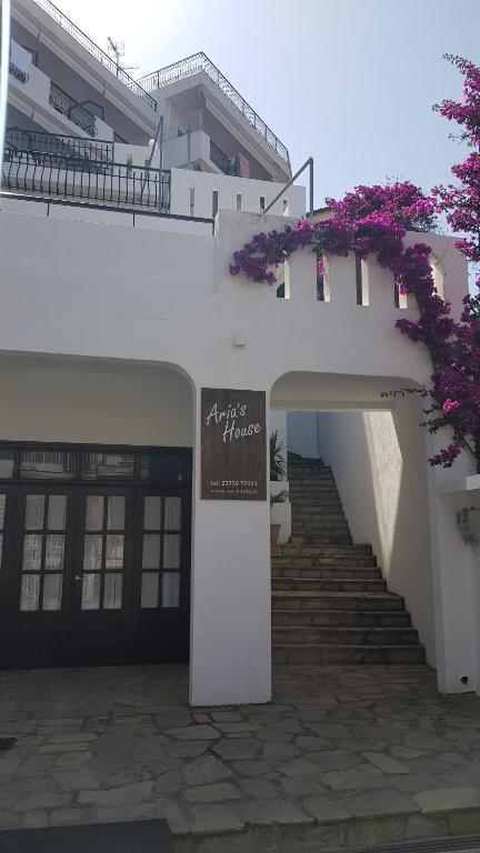 Aria's House Studios & Apartments - 12