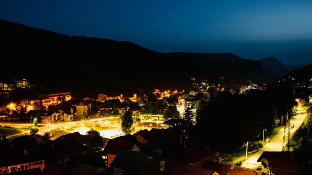 Nespecifikovaný výhled na hory nebo výhled na hory při pohledu z apartmánu