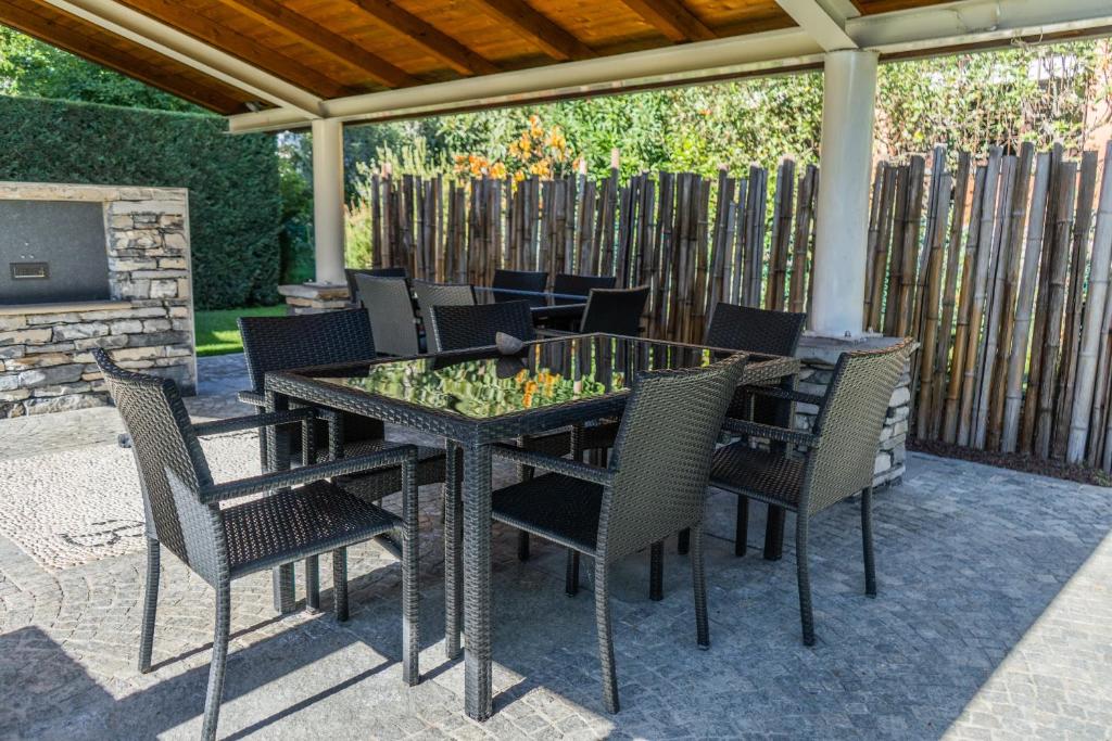Fotografie z fotogalerie ubytování B&B ARCOBALENO v destinaci Longone al Segrino