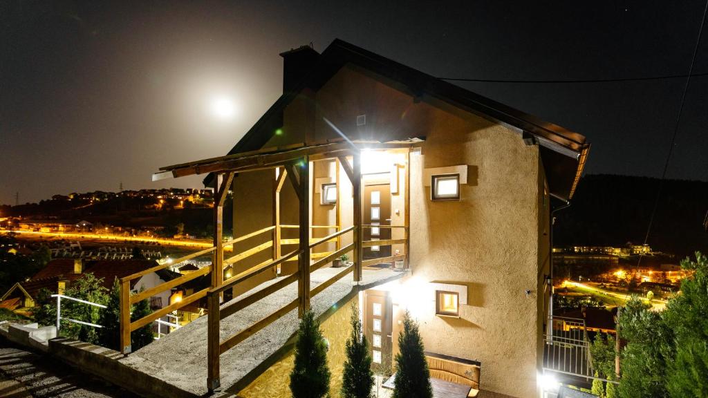 Budova, kde se apartmán nachází