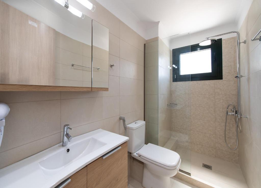 Łazienka w obiekcie Voula Villa Luxury