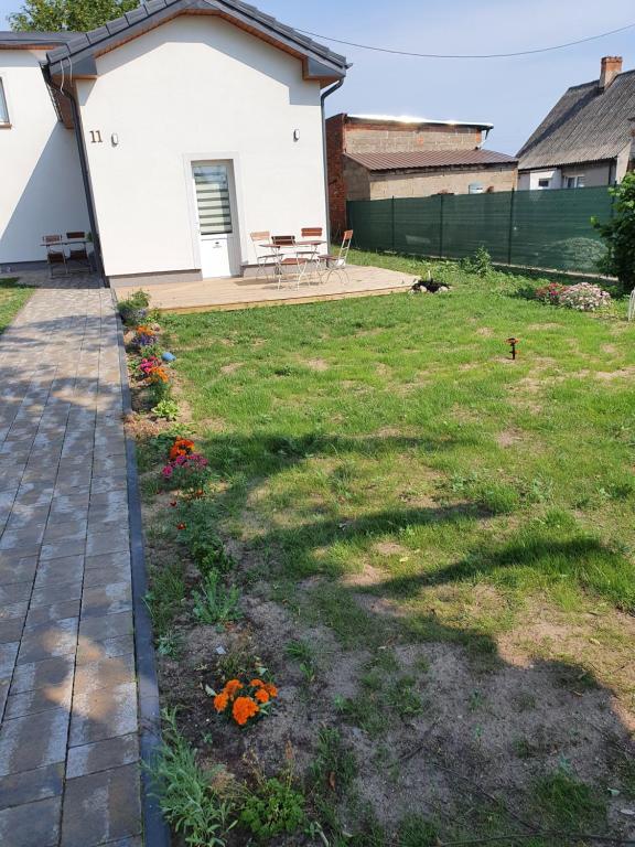 Ogród w obiekcie Domki na Kaczyńcu