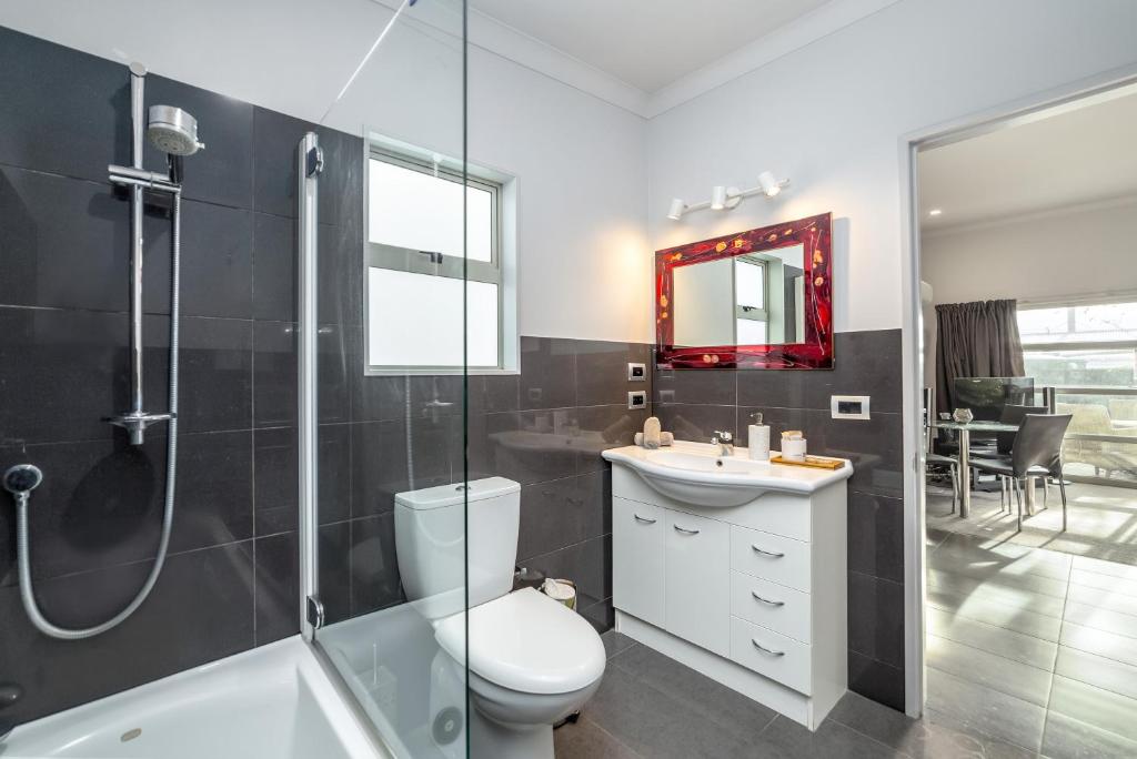 TWO FOUR COLOGNE - Resim 17