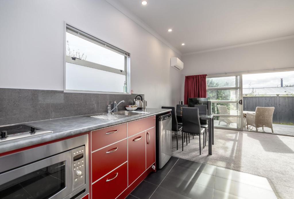 TWO FOUR COLOGNE - Resim 24