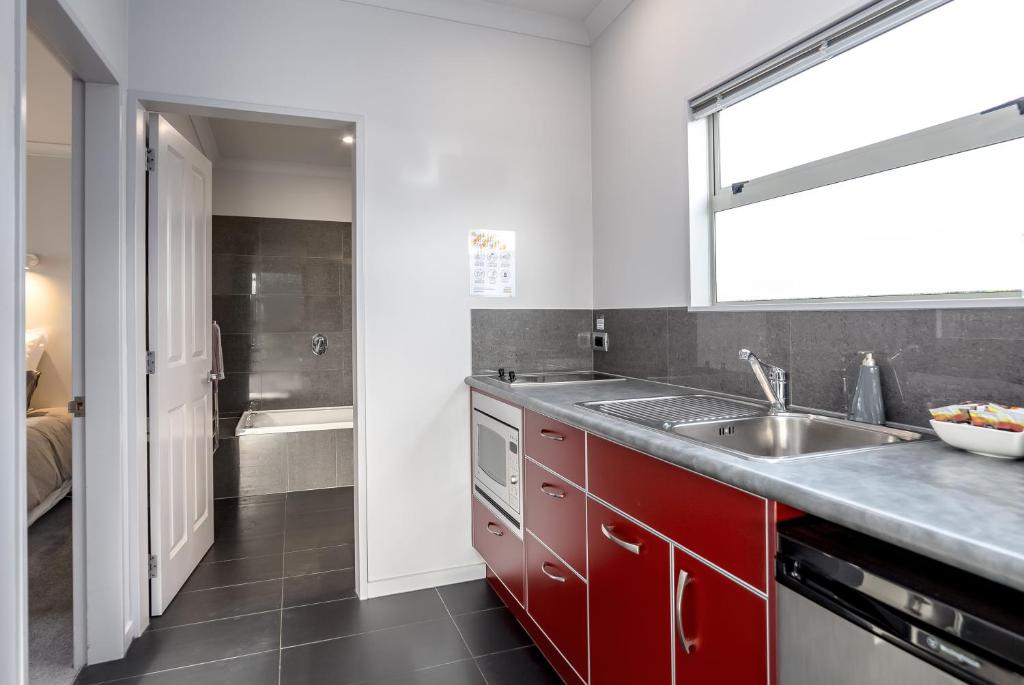 TWO FOUR COLOGNE - Resim 22