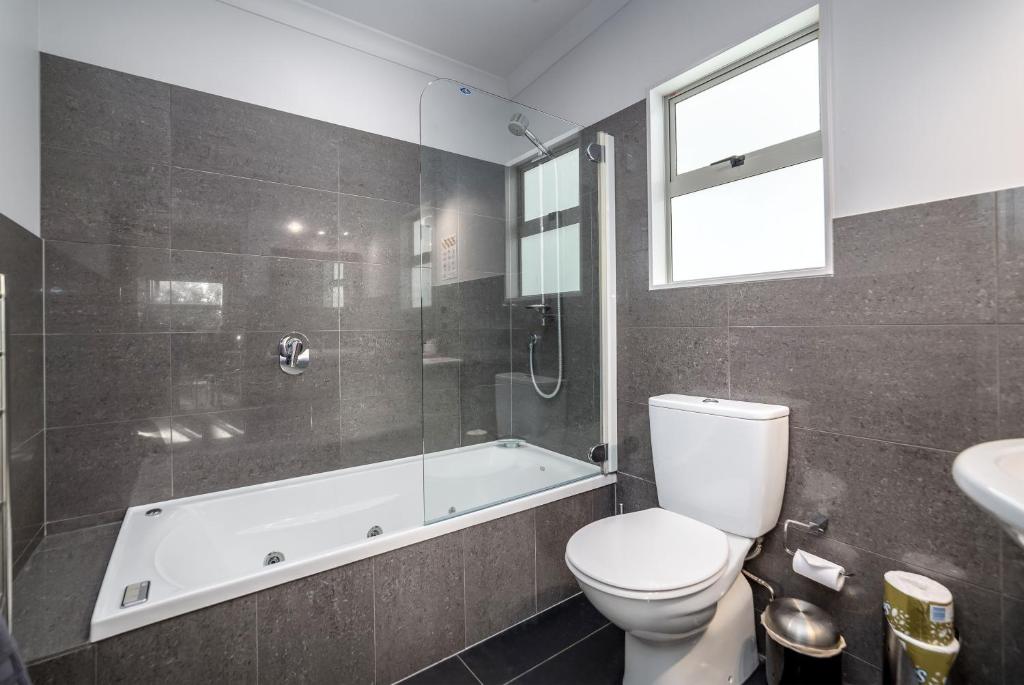 TWO FOUR COLOGNE - Resim 42