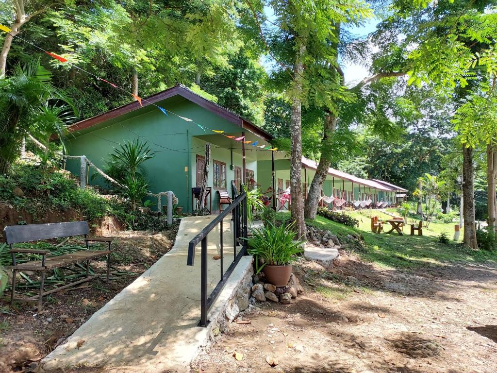 Zahrada ubytování Cliff Cottage