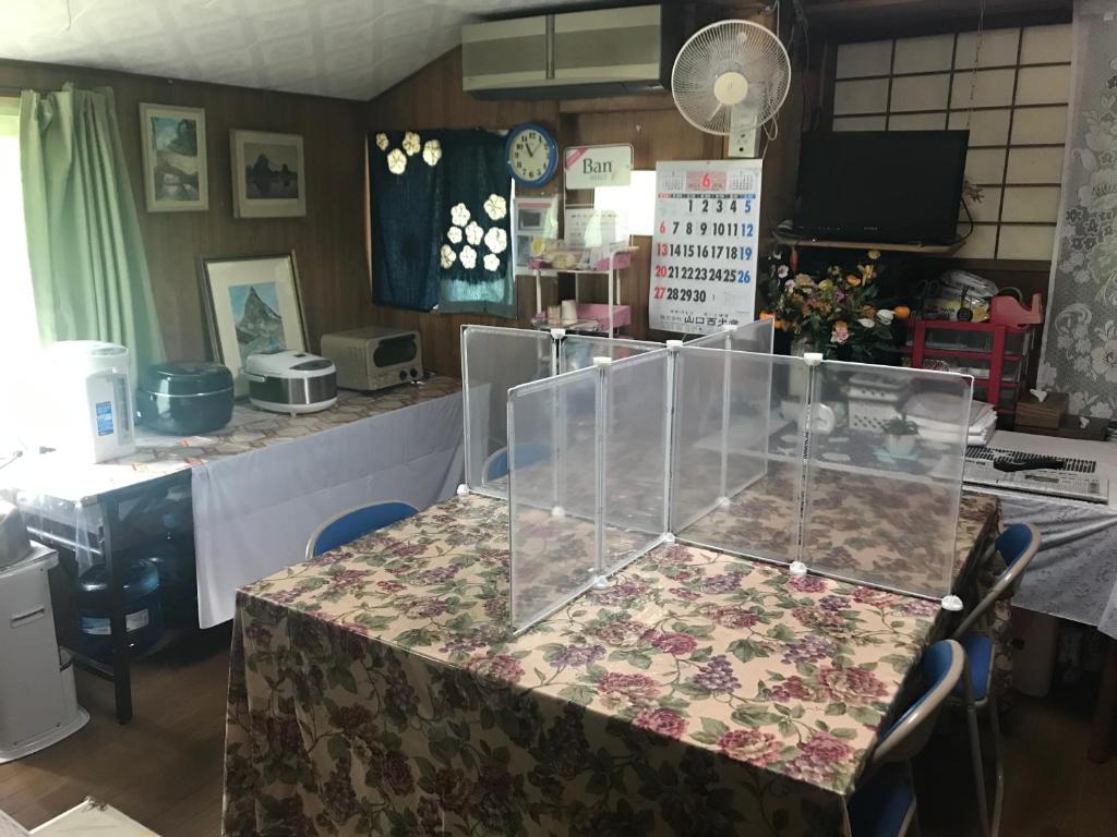 TV a/nebo společenská místnost v ubytování Taikoji Shukubo Hostel