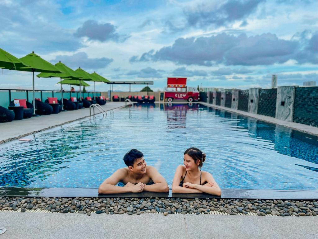 GLOW Pattaya - Resim 15