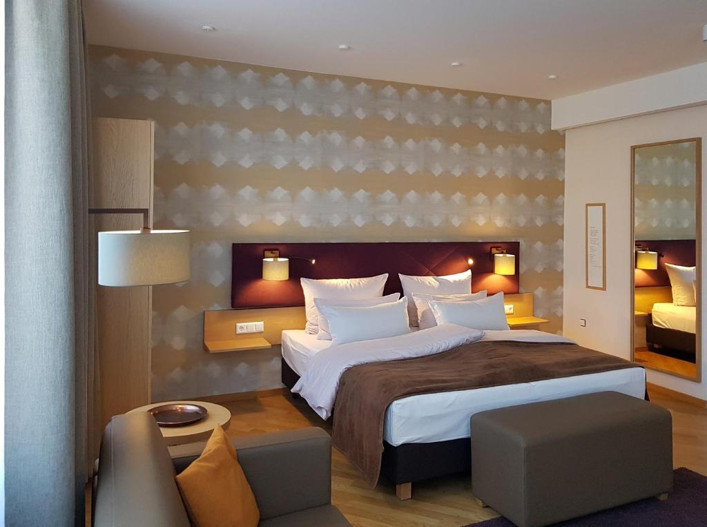 Ένα ή περισσότερα κρεβάτια σε δωμάτιο στο Restaurant & Hotel Einhorn