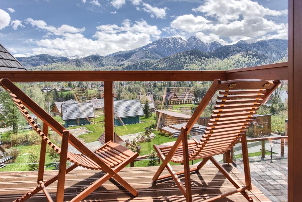 Tatra Resort & SPA - 豪华公寓20与山景和阳台一起