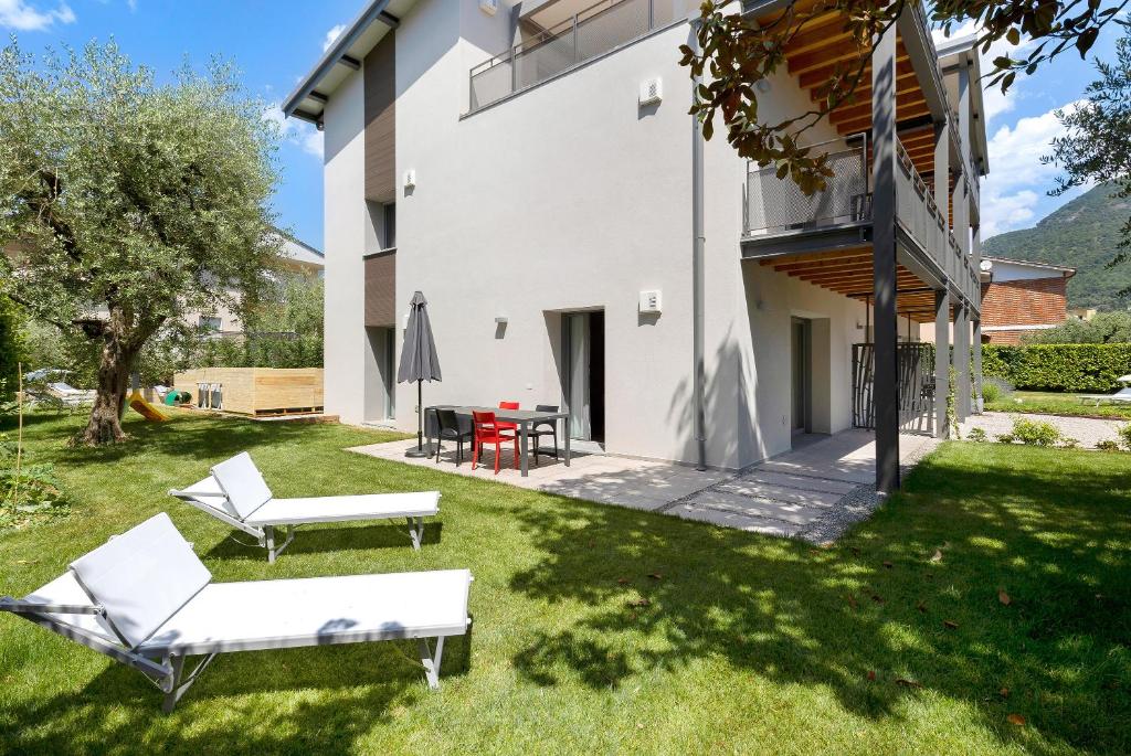 Villa Donne del Lago Marta - Hizvo