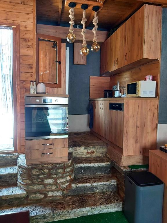 A kitchen or kitchenette at Guest House Simon Green