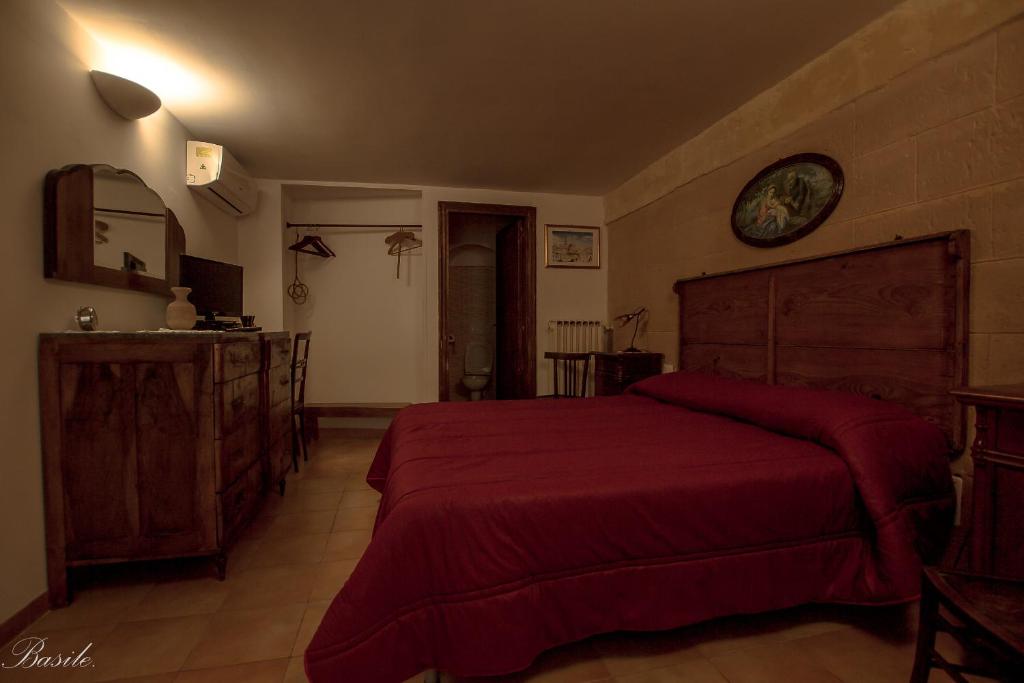 A bed or beds in a room at B&B Fiorentini