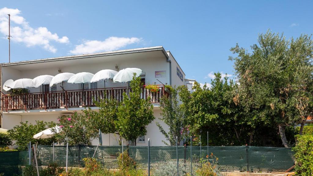 Fotografia z galérie ubytovania A2 - apt near beach w patio parking and grill v Splite